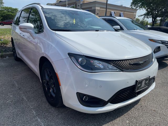 Thumbnail: 2018 Chrysler Pacifica - 2