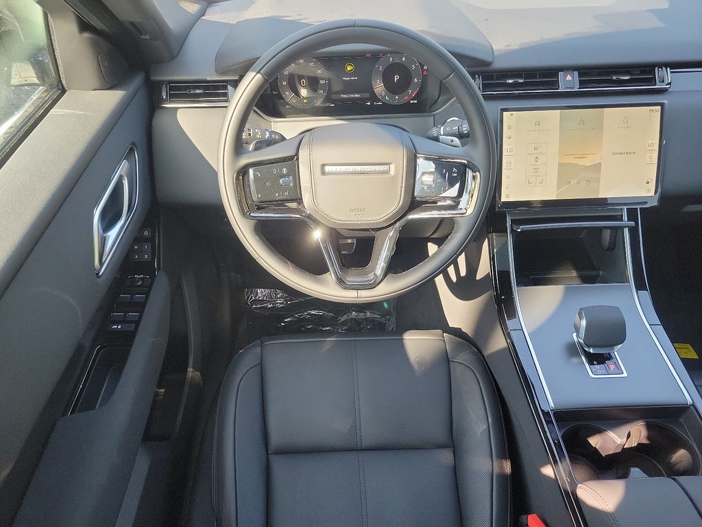 2025 Land Rover Range Rover Velar Dynamic SE 8