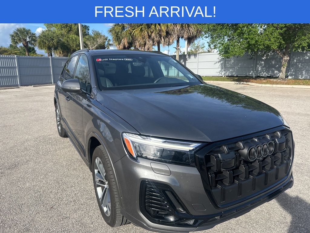 Samurai Gray Metallic 2025 Audi Q7 quattro Premium 45 TFSI SUV / Crossover All-Wheel Drive 8-Speed Automatic