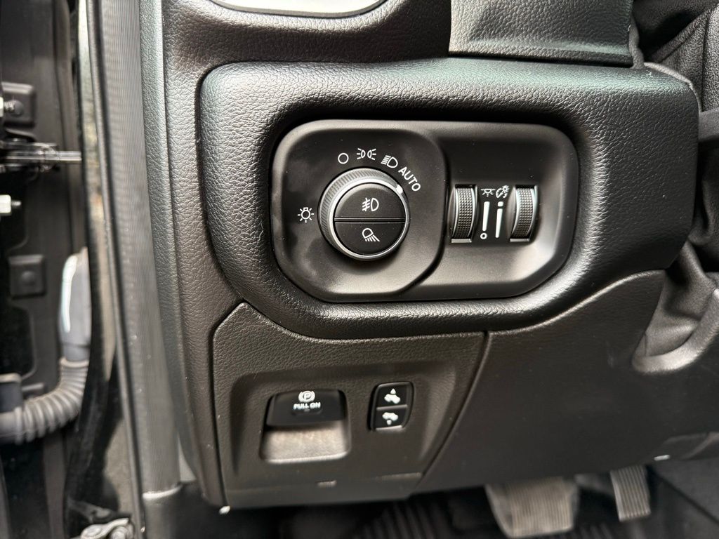 Thumbnail: 2019 RAM 1500 - 12