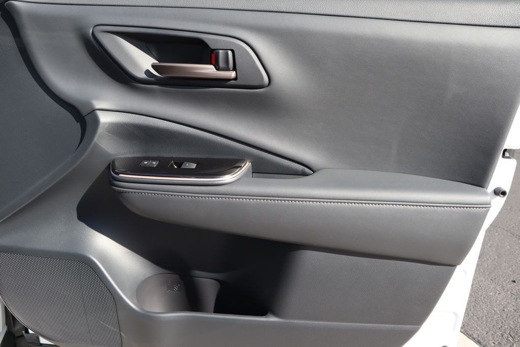 Thumbnail: 2026 Toyota Crown - 24