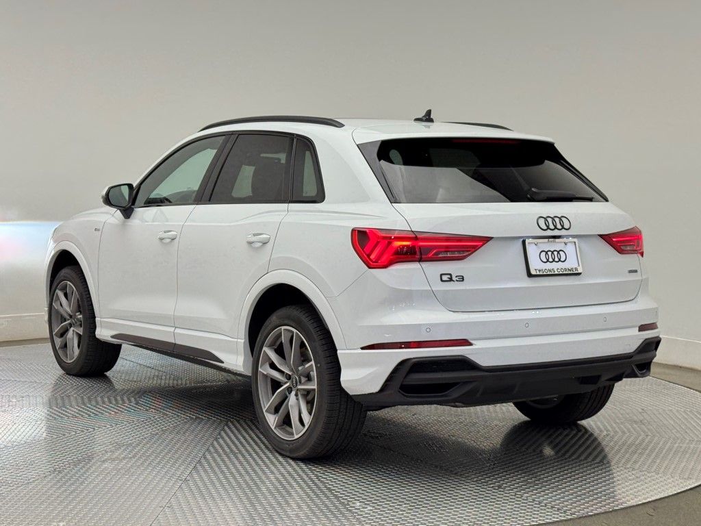 2025 Audi Q3  8