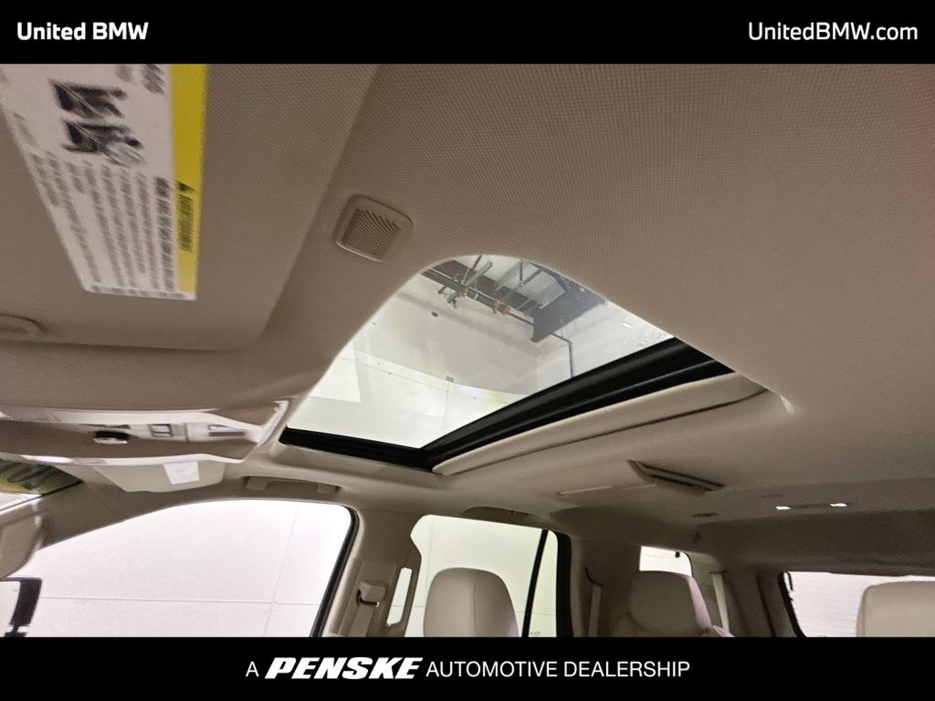 Thumbnail: 2016 Cadillac Escalade - 20