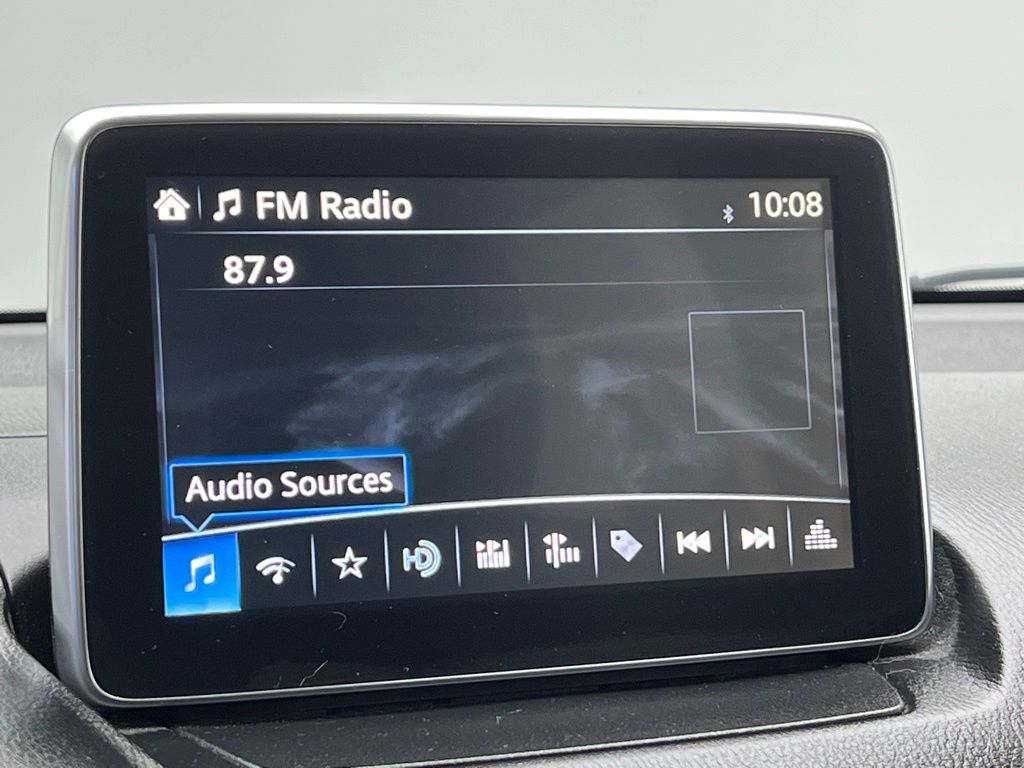 Thumbnail: 2017 Toyota Yaris - 13