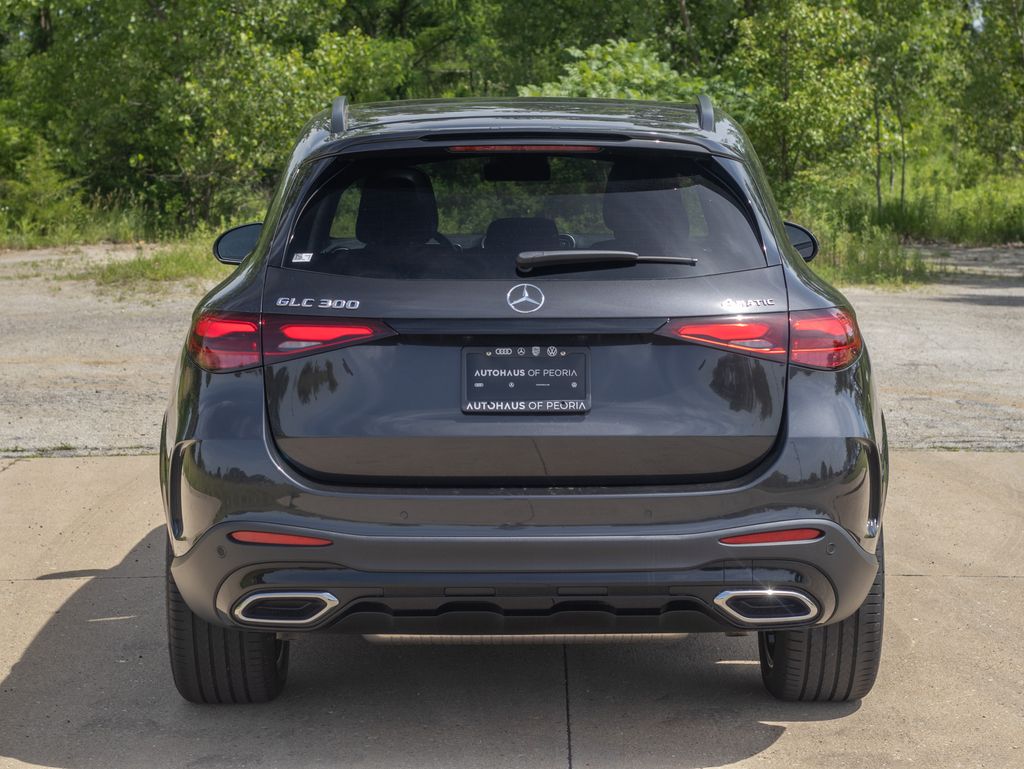 2024 Mercedes-Benz GLC GLC 300 photo