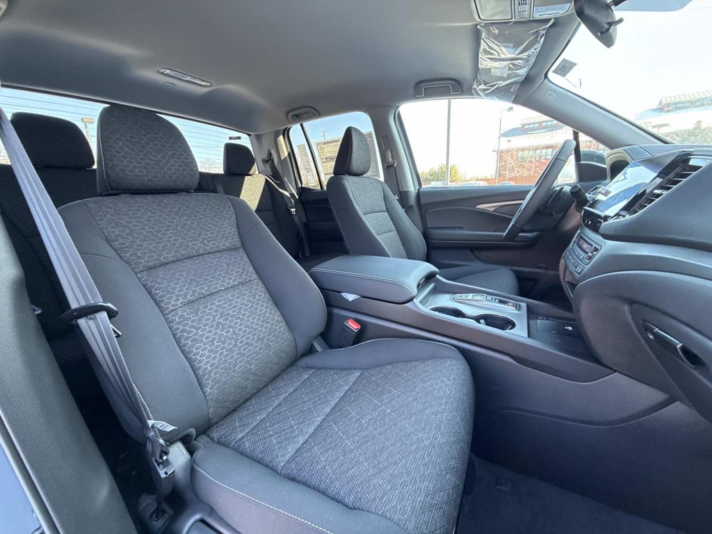 2026 Honda Ridgeline Sport - Photo 14