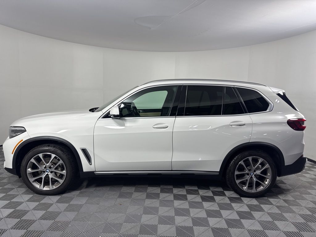 Thumbnail: 2021 BMW X5 - 8