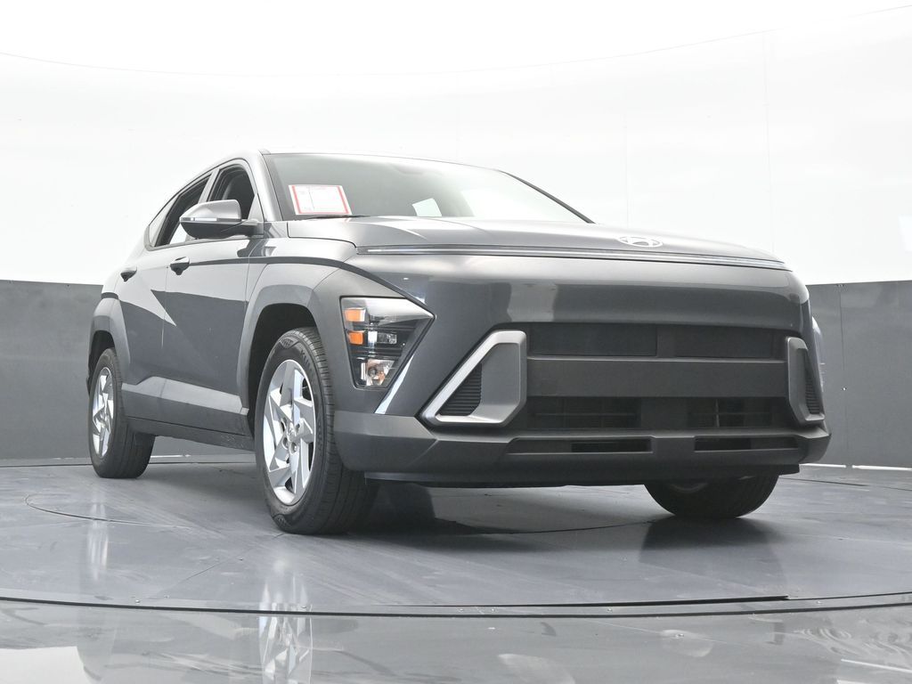 Used 2024 Ecotronic Gray Pearl Hyundai SE image 65