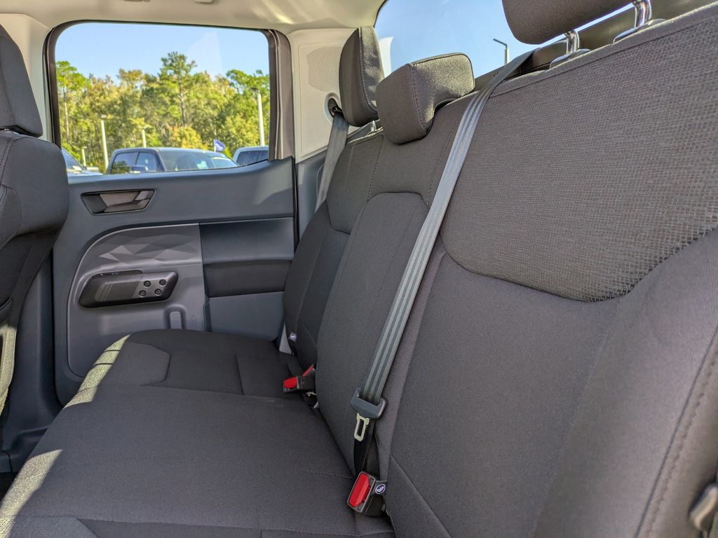 2025 Ford Maverick XL