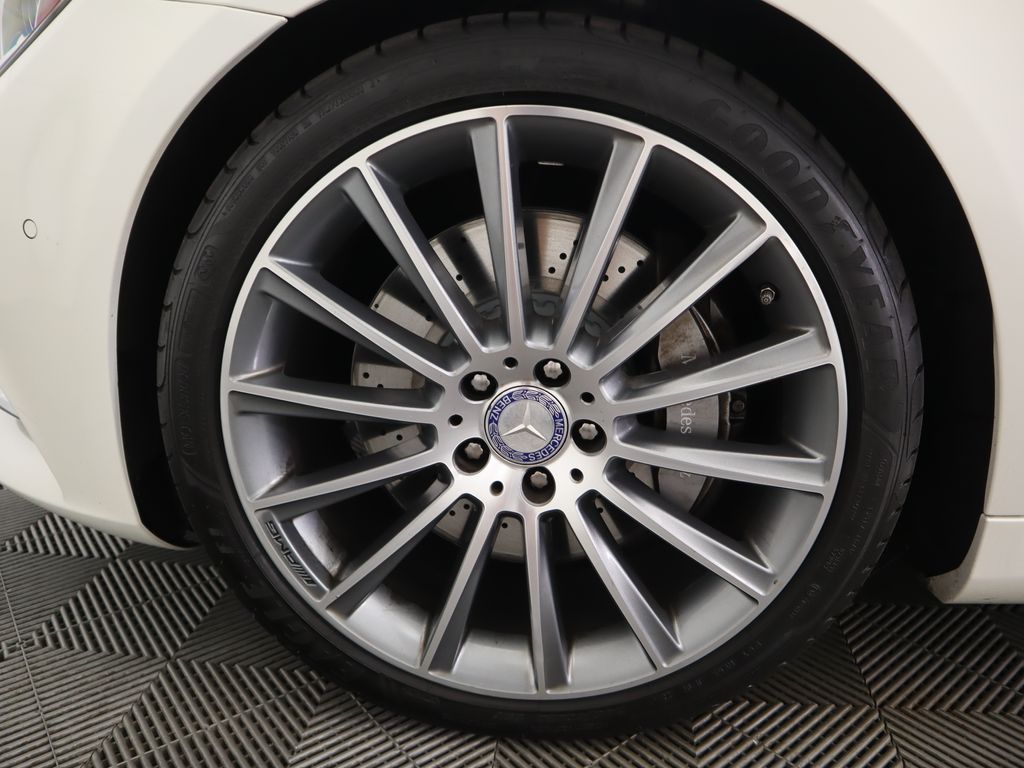 Thumbnail: 2016 Mercedes-Benz S-Class - 31