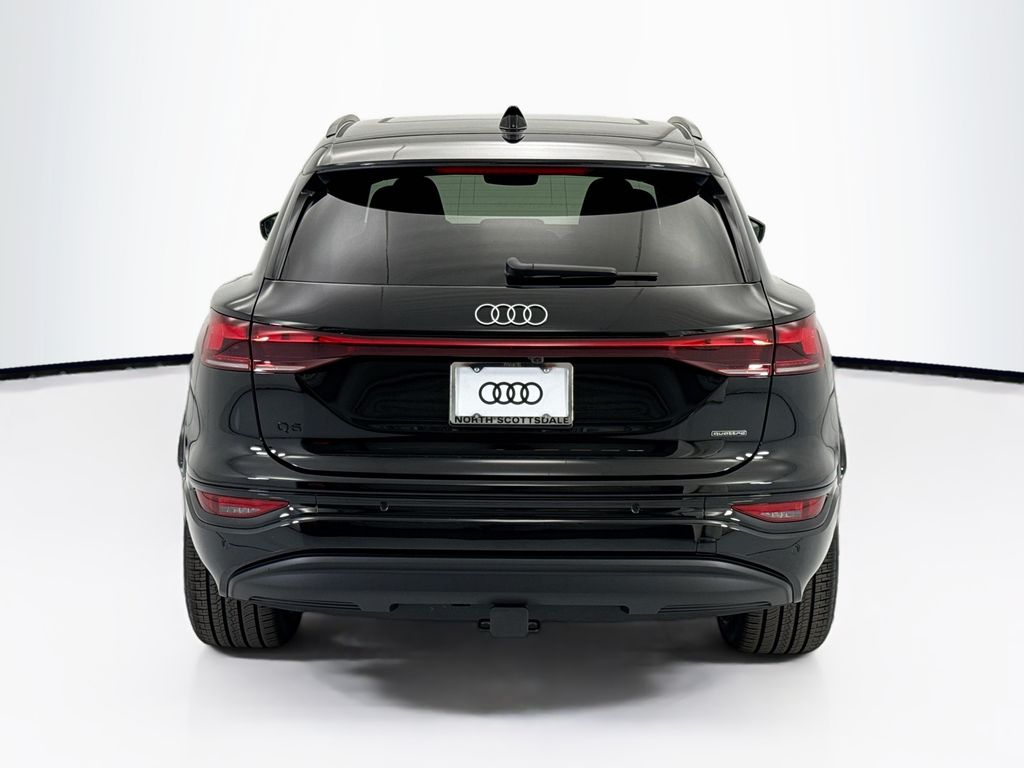 Thumbnail: 2025 Audi Q6 e-tron - 6