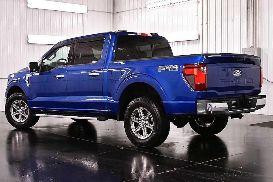 View vehicle photo 5