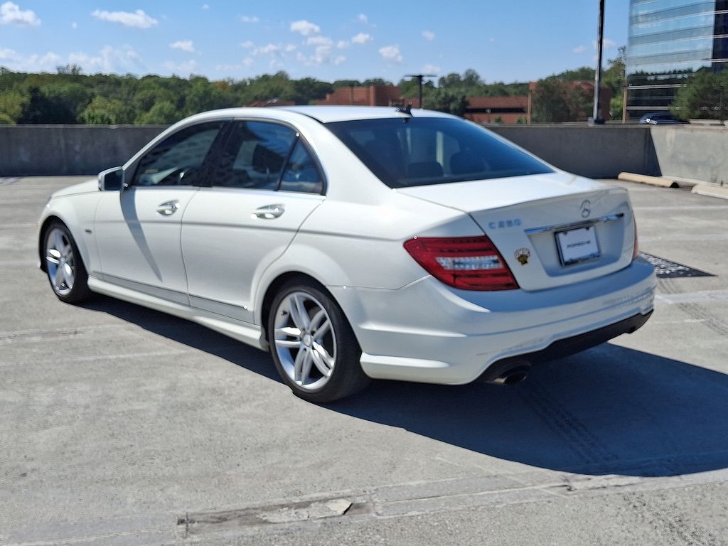 Thumbnail: 2012 Mercedes-Benz C-Class - 10