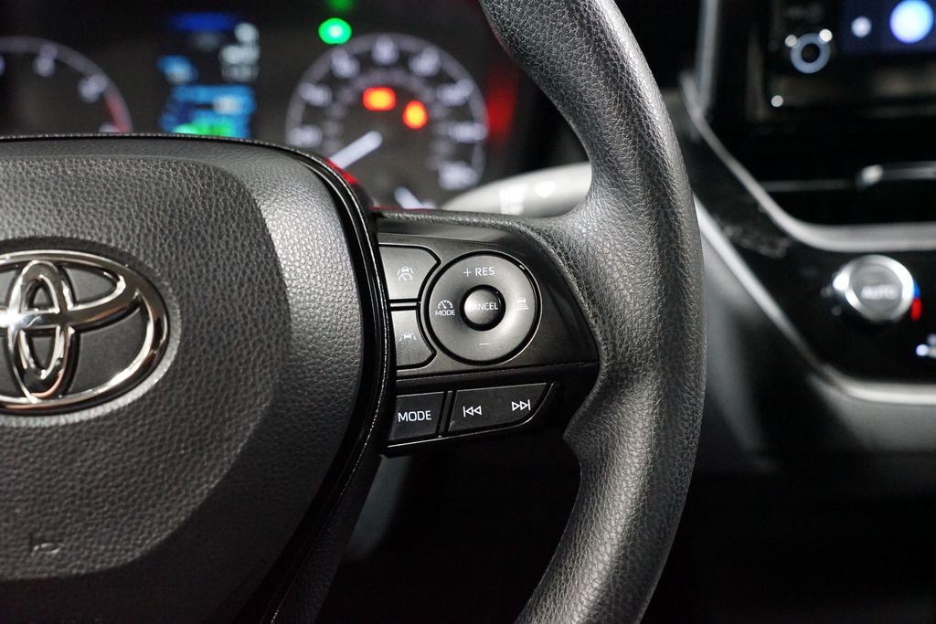 Thumbnail: 2025 Toyota Corolla - 13