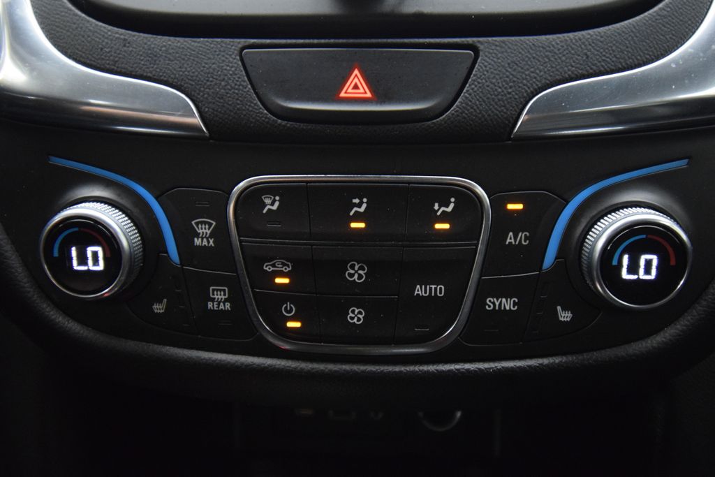 used 2021 Chevrolet Equinox car, priced at $17,100