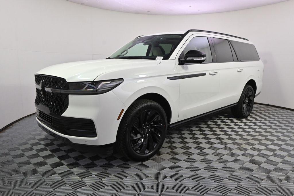 New 2026 White Lincoln Reserve image 2