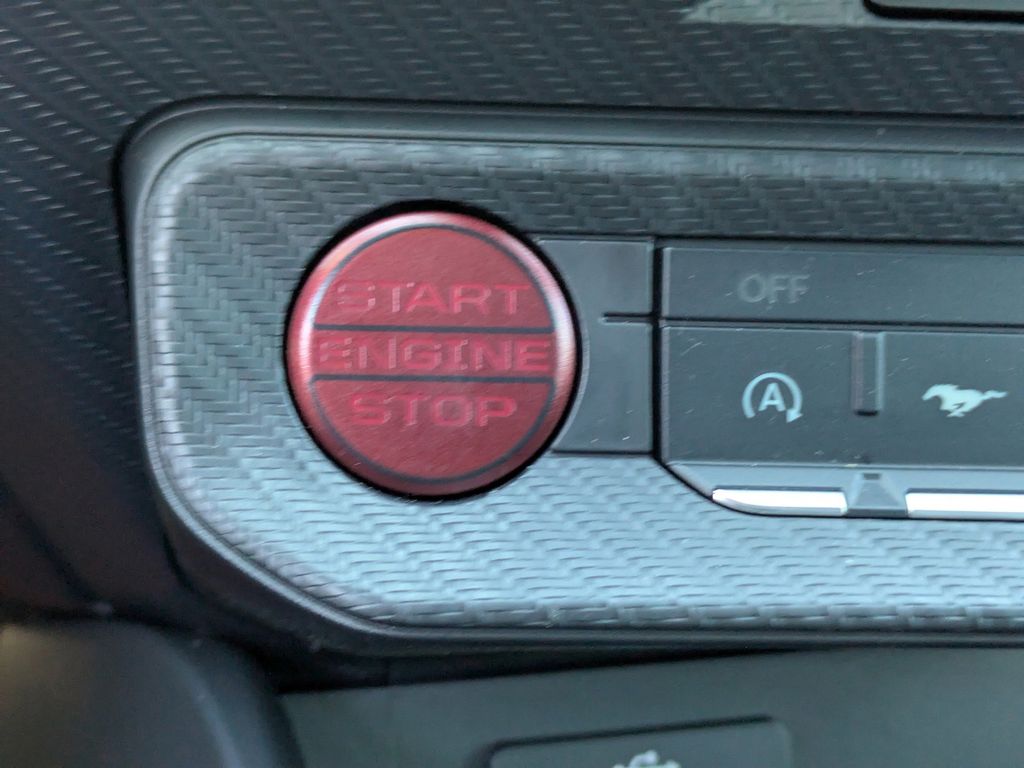 2025 Ford Mustang GT Premium Fastback