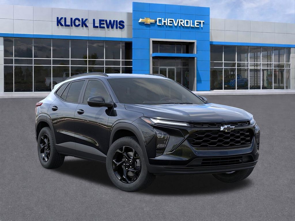 2026 Chevrolet Trax LT Black at Klick Lewis Buick Chevrolet