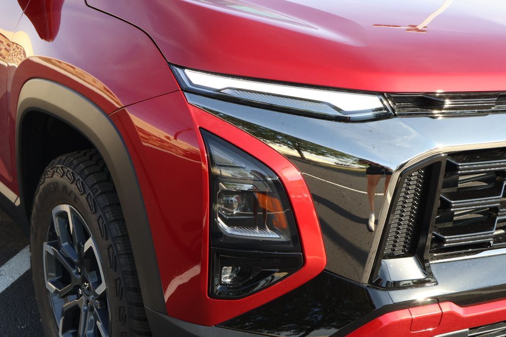 Thumbnail: 2027 Chevrolet Equinox - 3