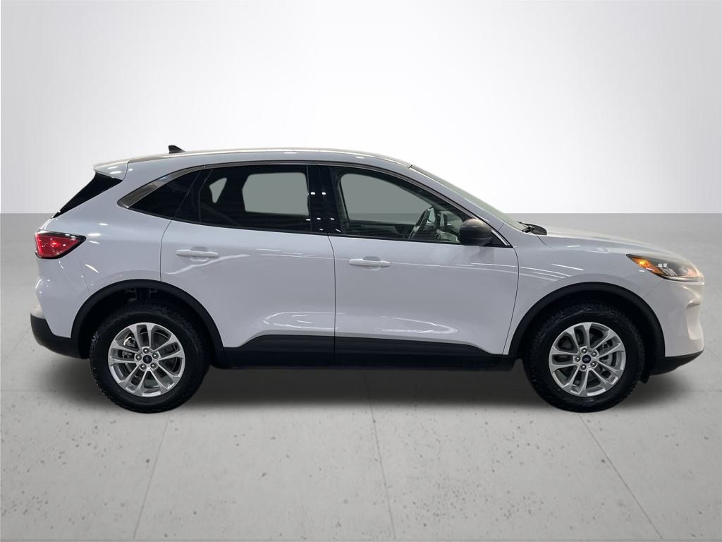 2022 Ford Escape Hybrid SE