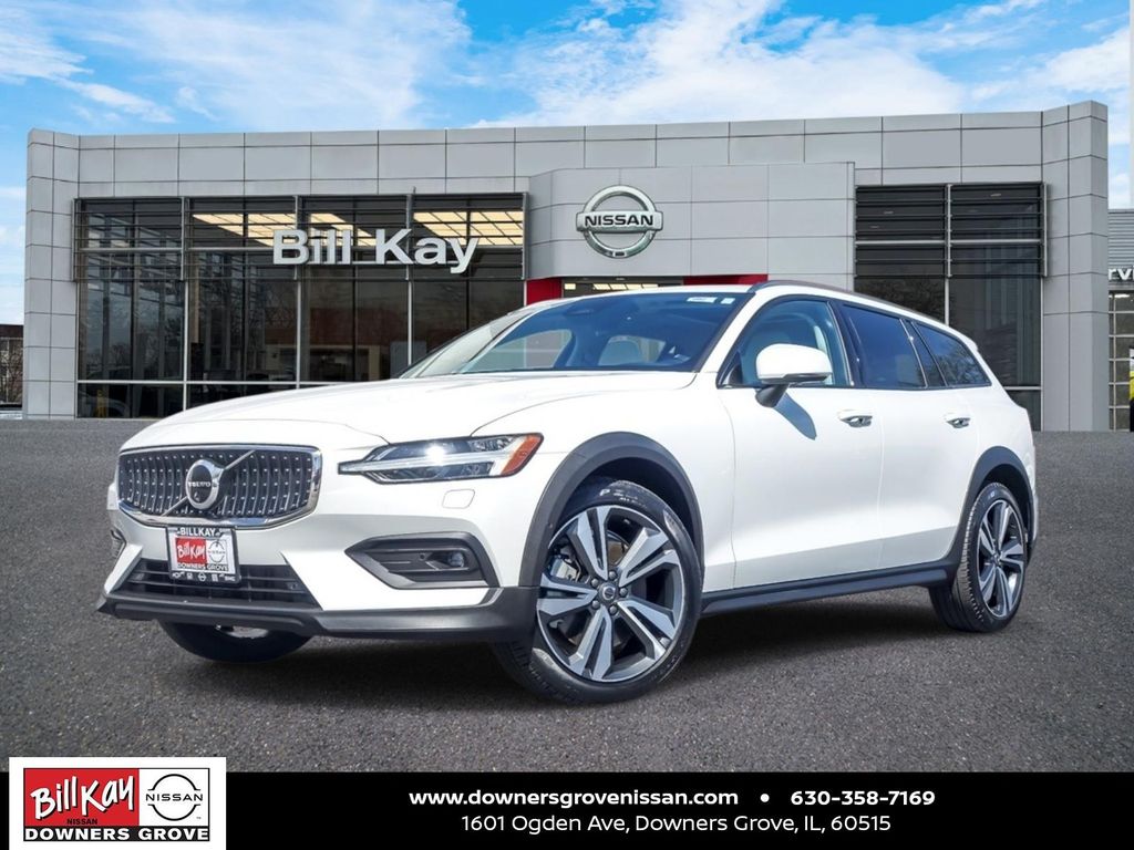 White 2025 Volvo V60 Wagon All-Wheel Drive Automatic