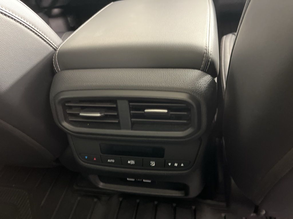 Thumbnail: 2023 Honda Pilot - 15