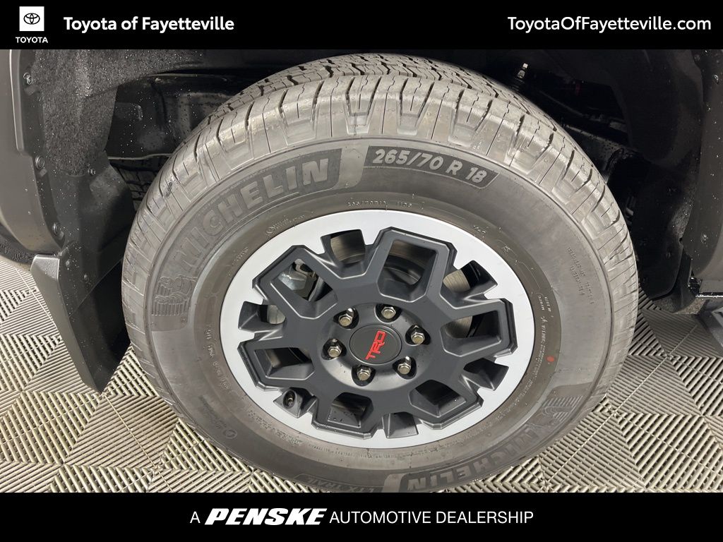Thumbnail: 2025 Toyota 4Runner - 17