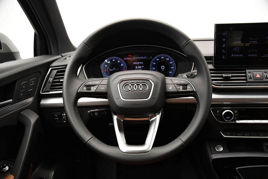 Thumbnail: 2025 Audi Q5 - 23