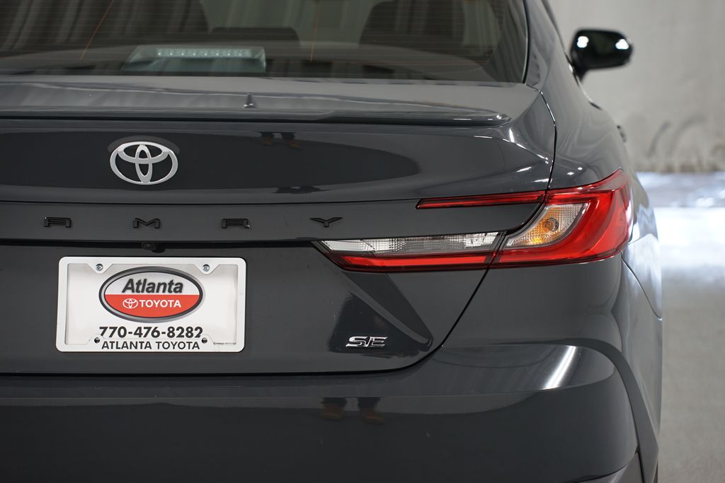 Thumbnail: 2025 Toyota Camry - 10