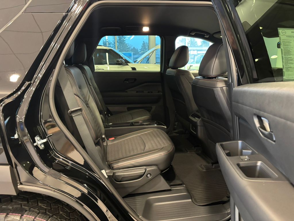 2025 Nissan Pathfinder Rock Creek