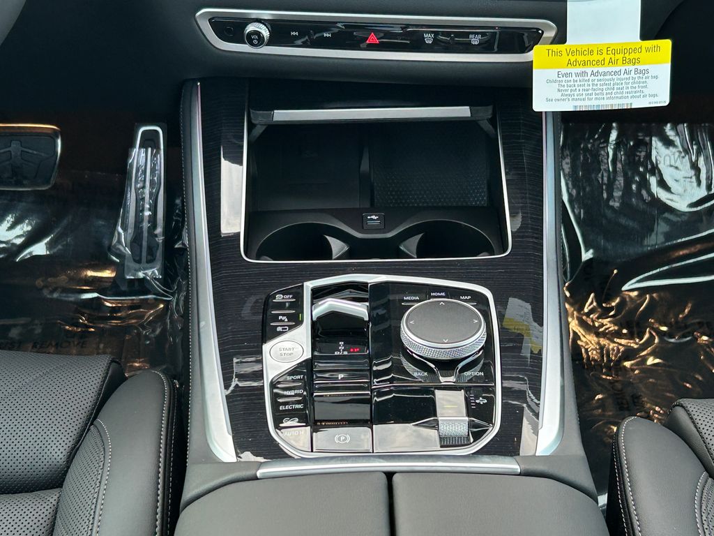 Thumbnail: 2026 BMW X5 - 27
