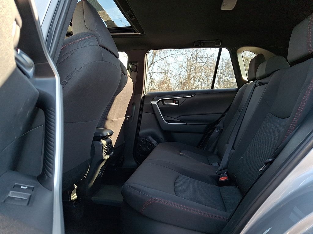 Thumbnail: 2024 Toyota RAV4 - 11