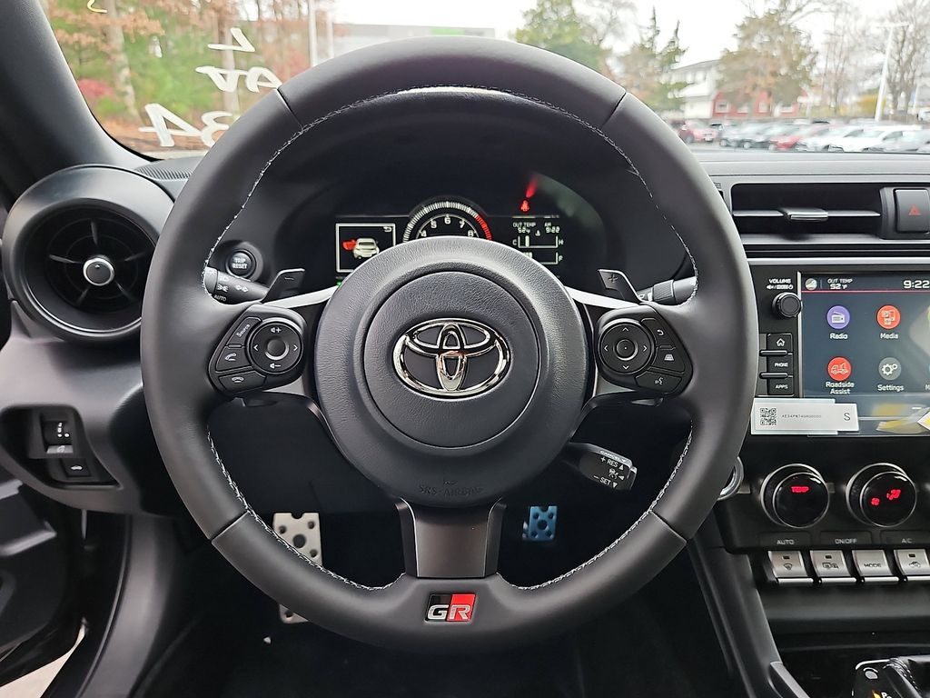 Thumbnail: 2025 Toyota GR86 - 15