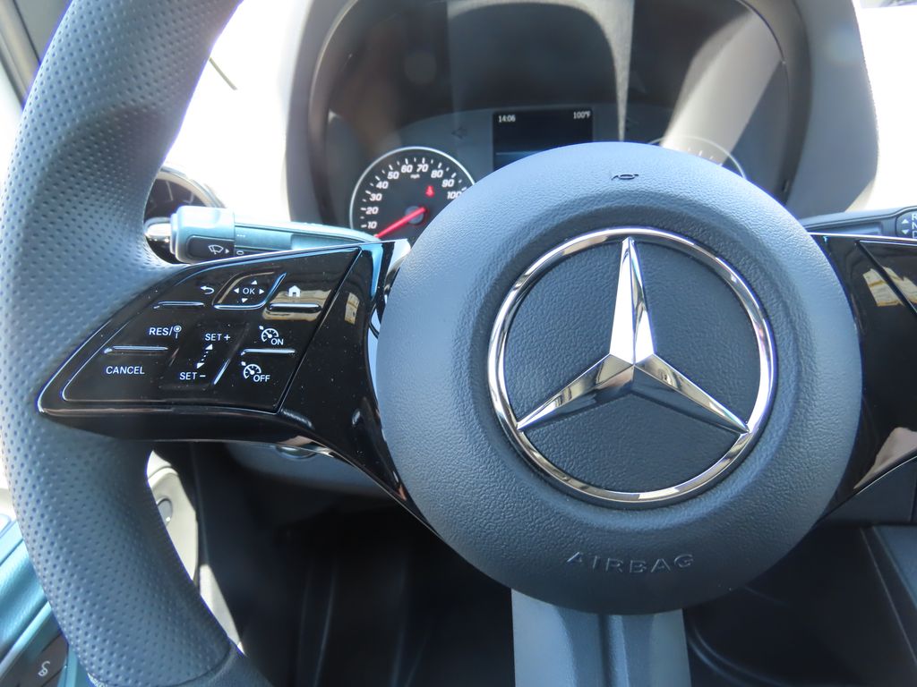 Thumbnail: 2025 Mercedes-Benz Sprinter - 12