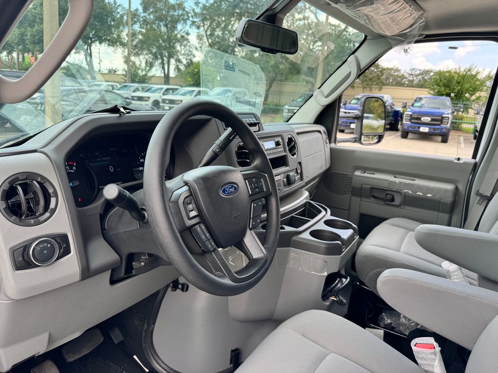 New 2027 White Ford Base image 34