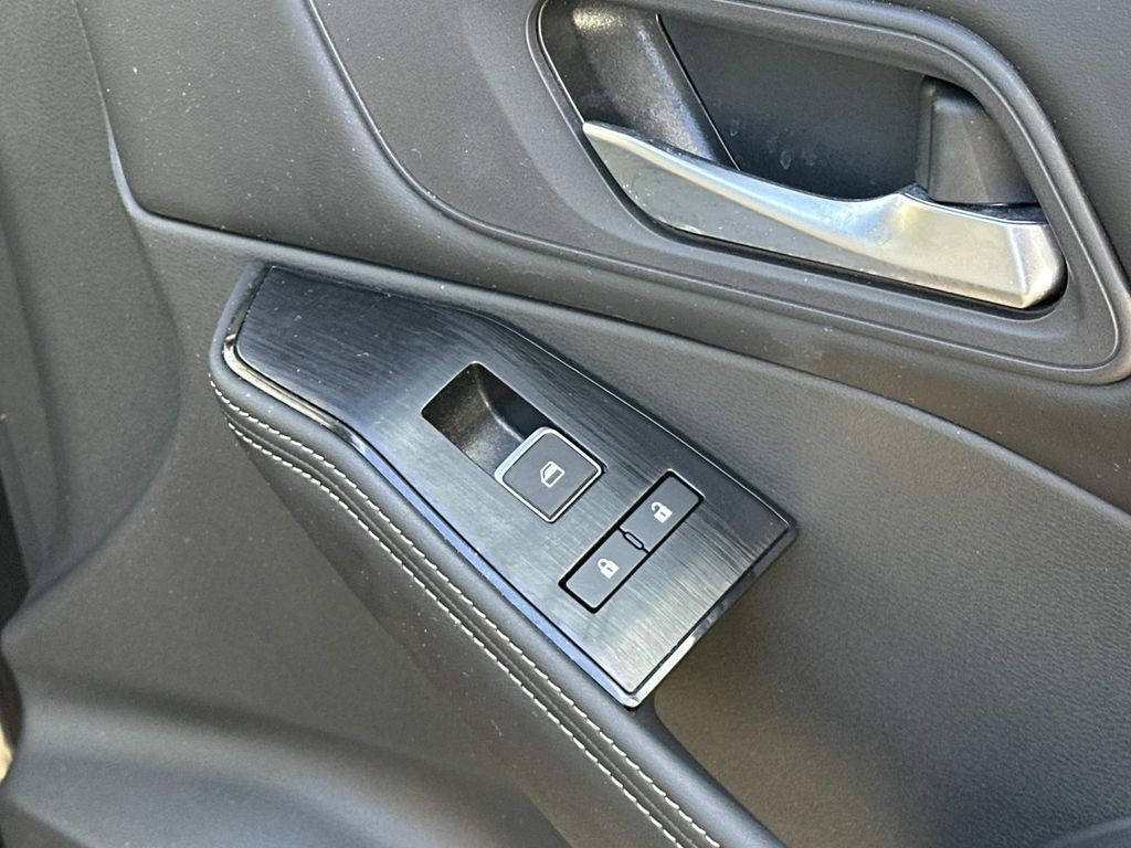 Thumbnail: 2022 Nissan Rogue - 20