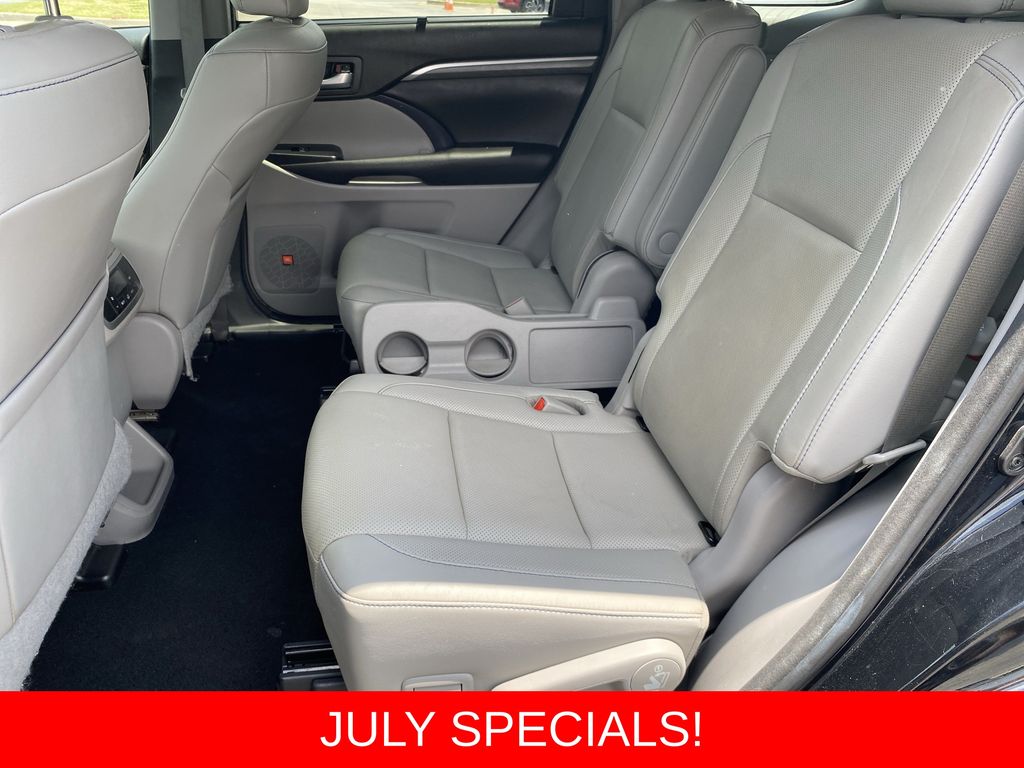 Used 2017 Toyota Highlander SUV