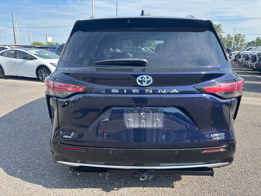 Used 2021 Toyota Sienna Van