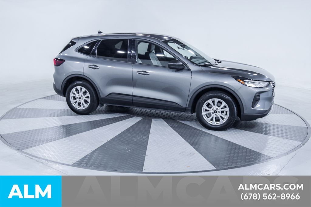 Used 2025 Gray Ford Active image 13