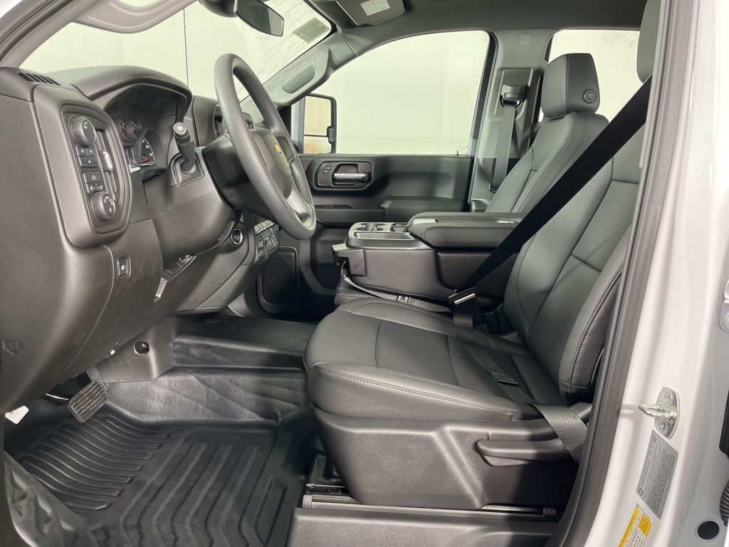 Thumbnail: 2026 Chevrolet Silverado 2500 - 22