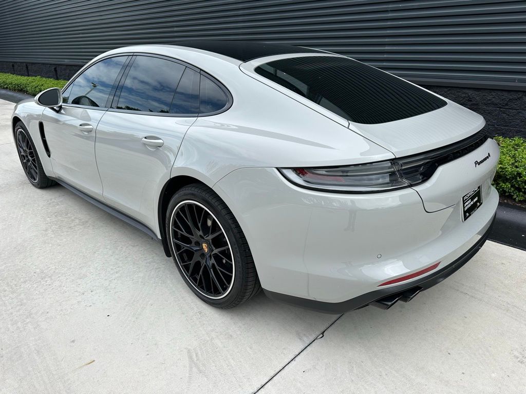 Thumbnail: 2023 Porsche Panamera - 3