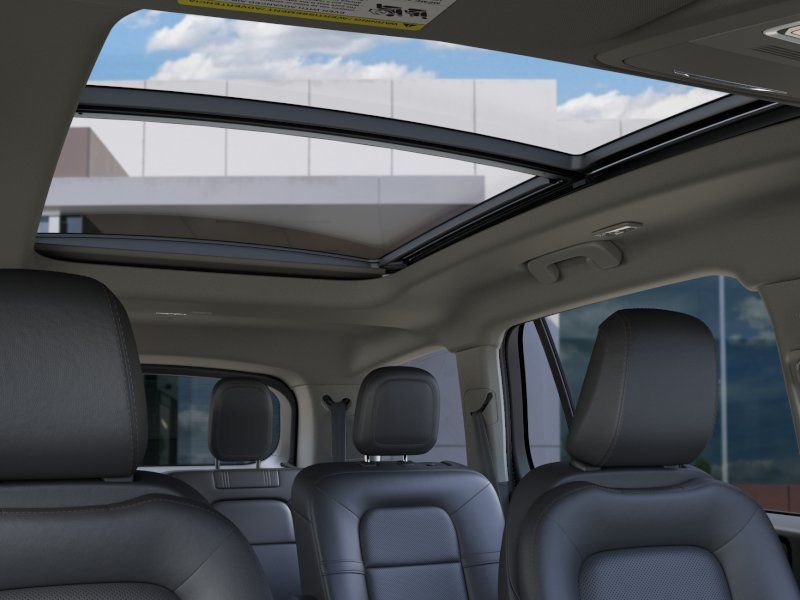 Thumbnail: 2026 Lincoln Aviator - 22