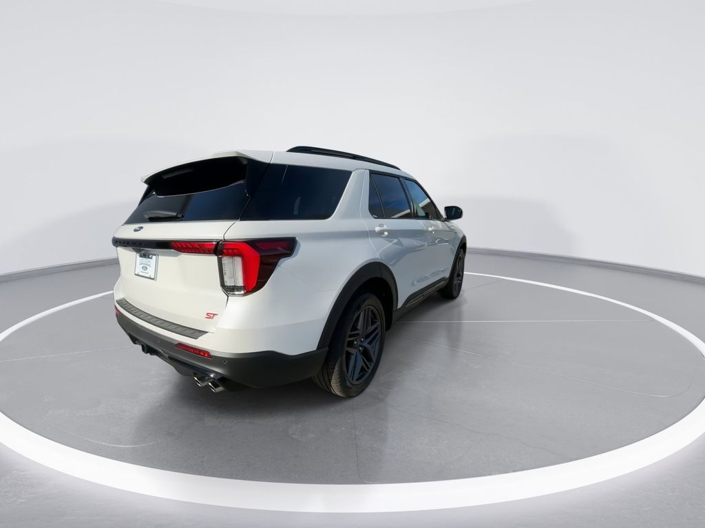 New 2026 Star White Metallic Tri-Coat Ford ST image 8