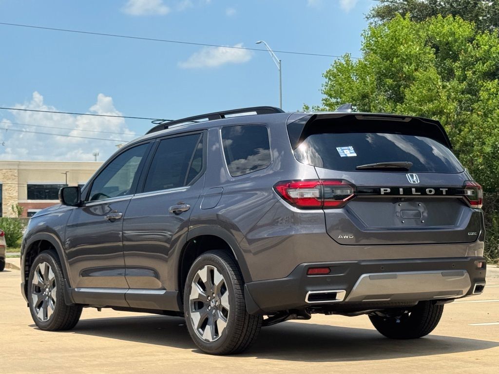 2026 Honda Pilot Elite  at Community Honda