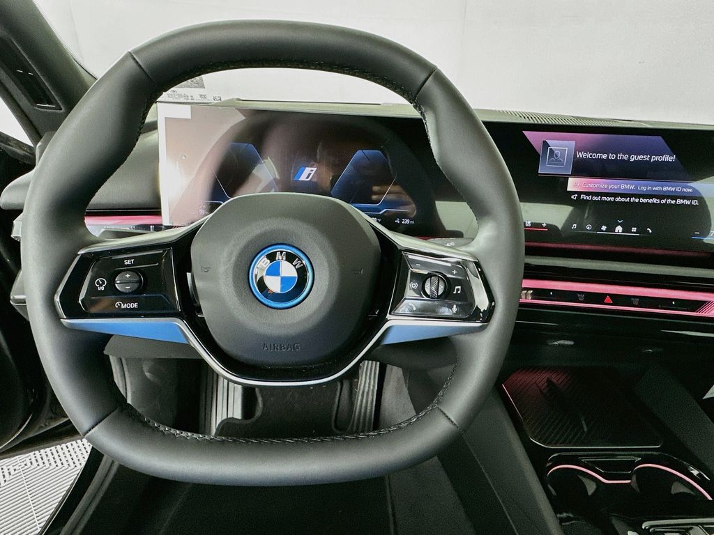 Thumbnail: 2026 BMW i5 - 10