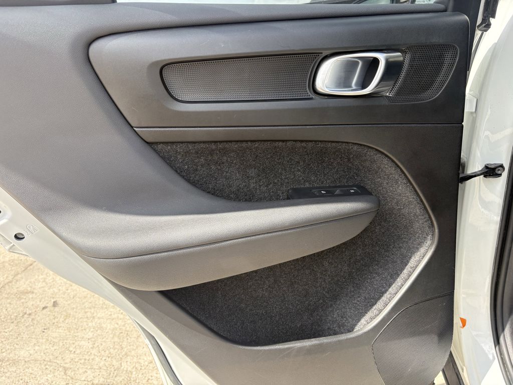 Used 2023 Crystal White Volvo B5 Plus Dark Theme image 24