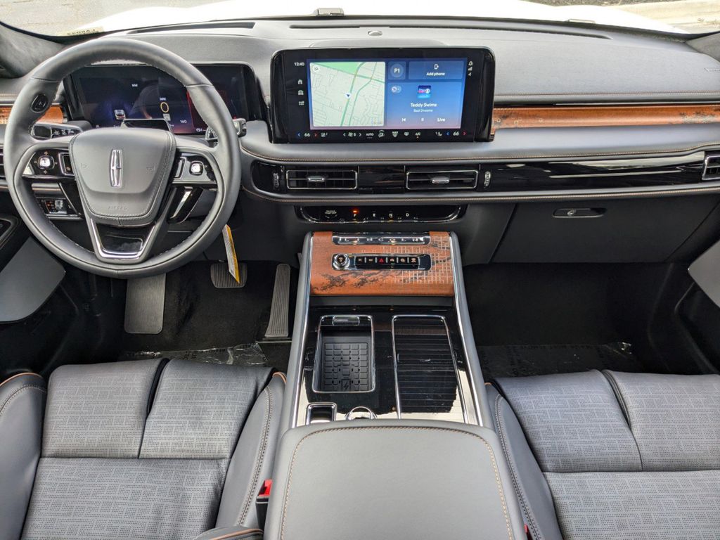 2025 Lincoln Aviator Black Label