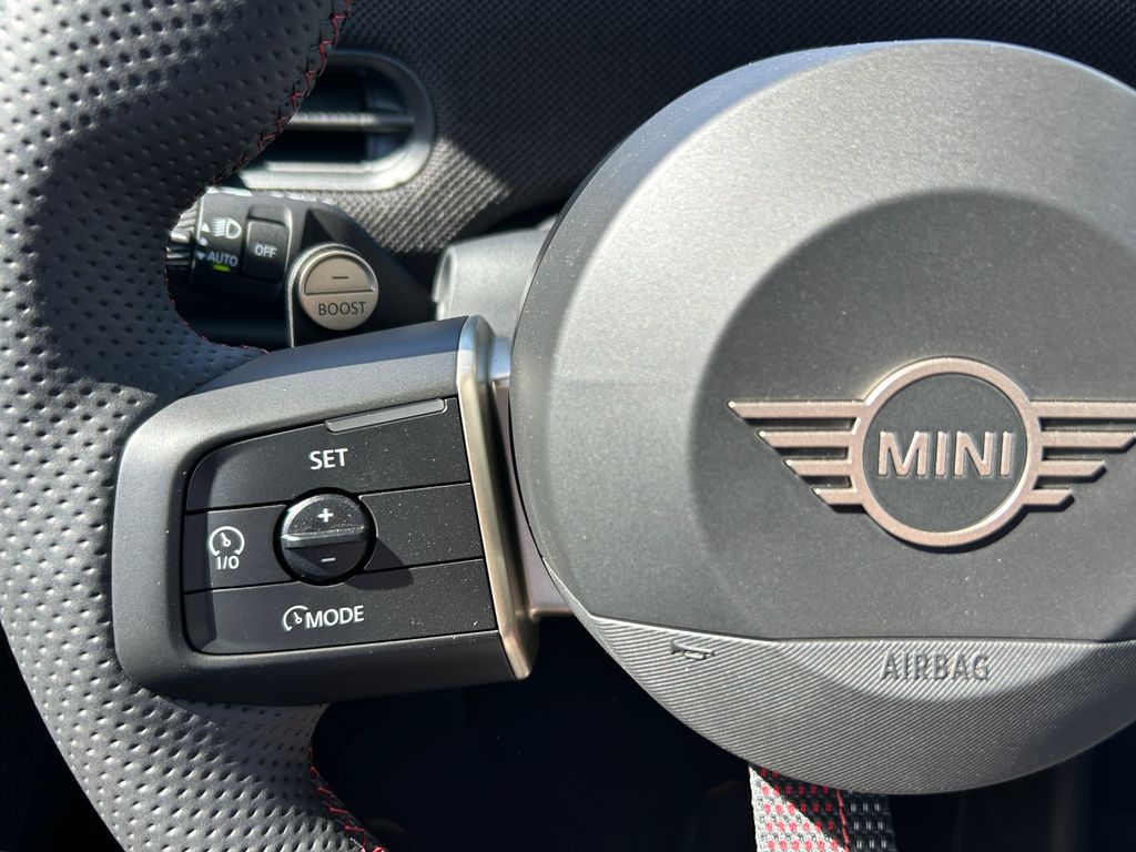 Thumbnail: 2025 MINI Cooper Convertible - 18