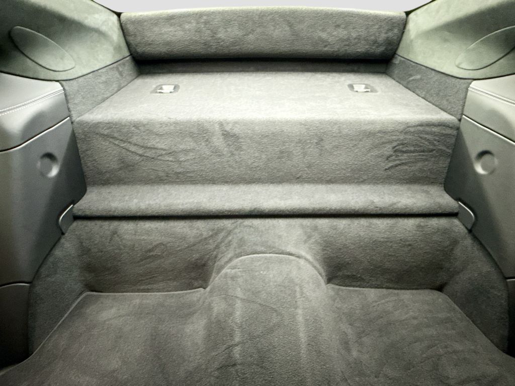 Thumbnail: 2025 Porsche 911 - 25