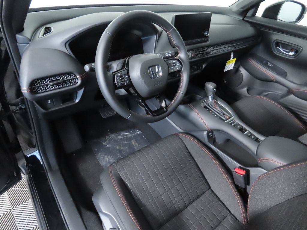 2025 Honda HR-V Sport 9